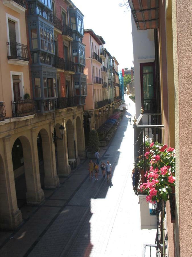 Apartamento Corazon De Portales ログローニョ エクステリア 写真