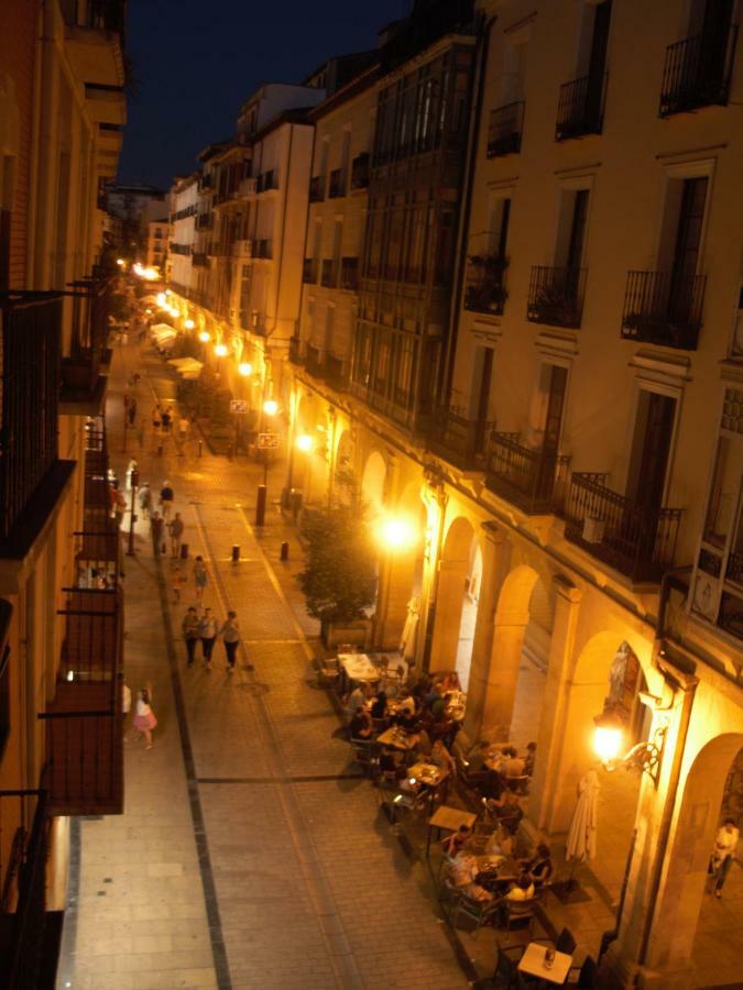 Apartamento Corazon De Portales ログローニョ エクステリア 写真