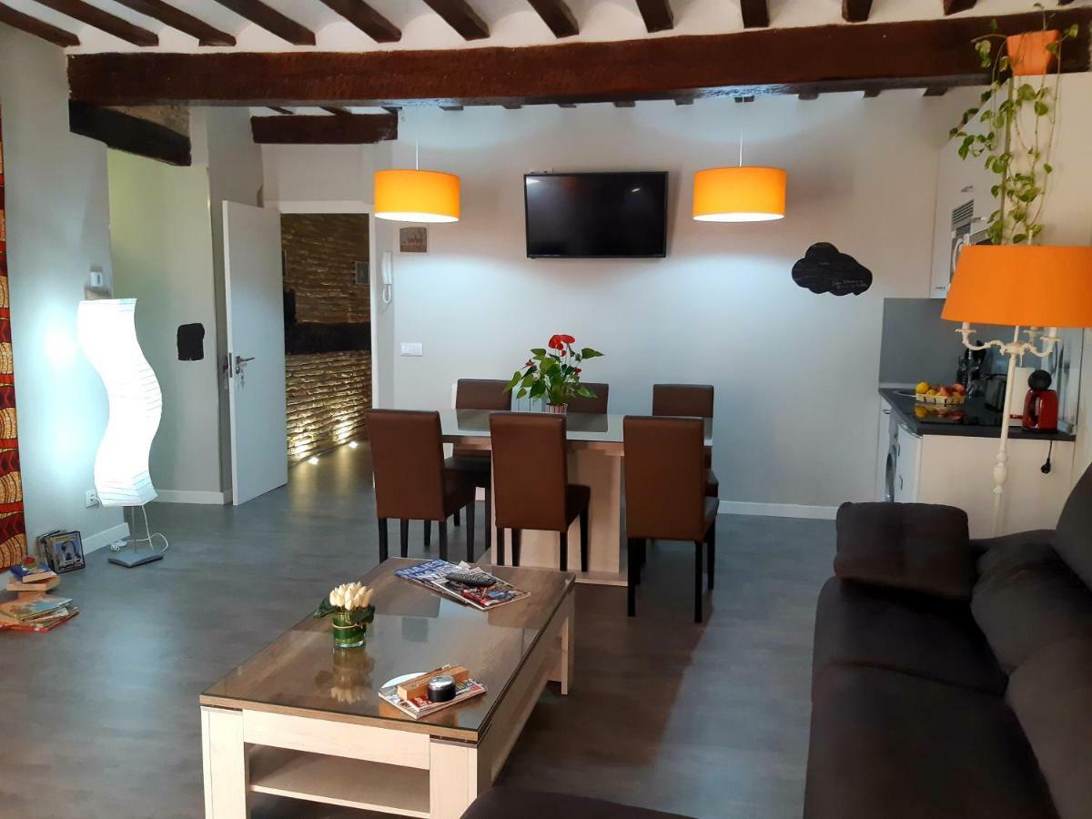 Apartamento Corazon De Portales ログローニョ エクステリア 写真