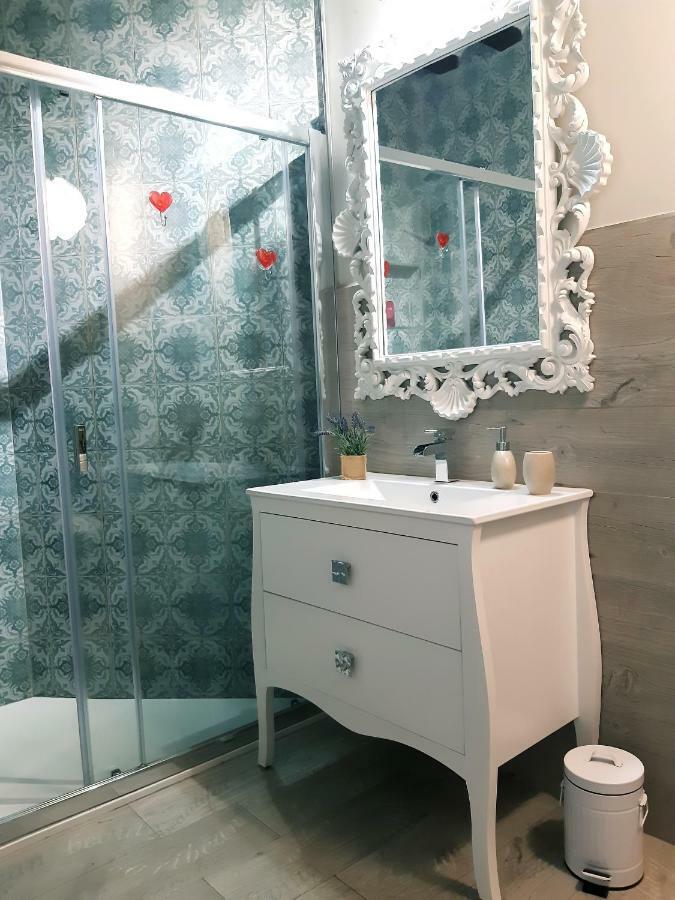Apartamento Corazon De Portales ログローニョ エクステリア 写真
